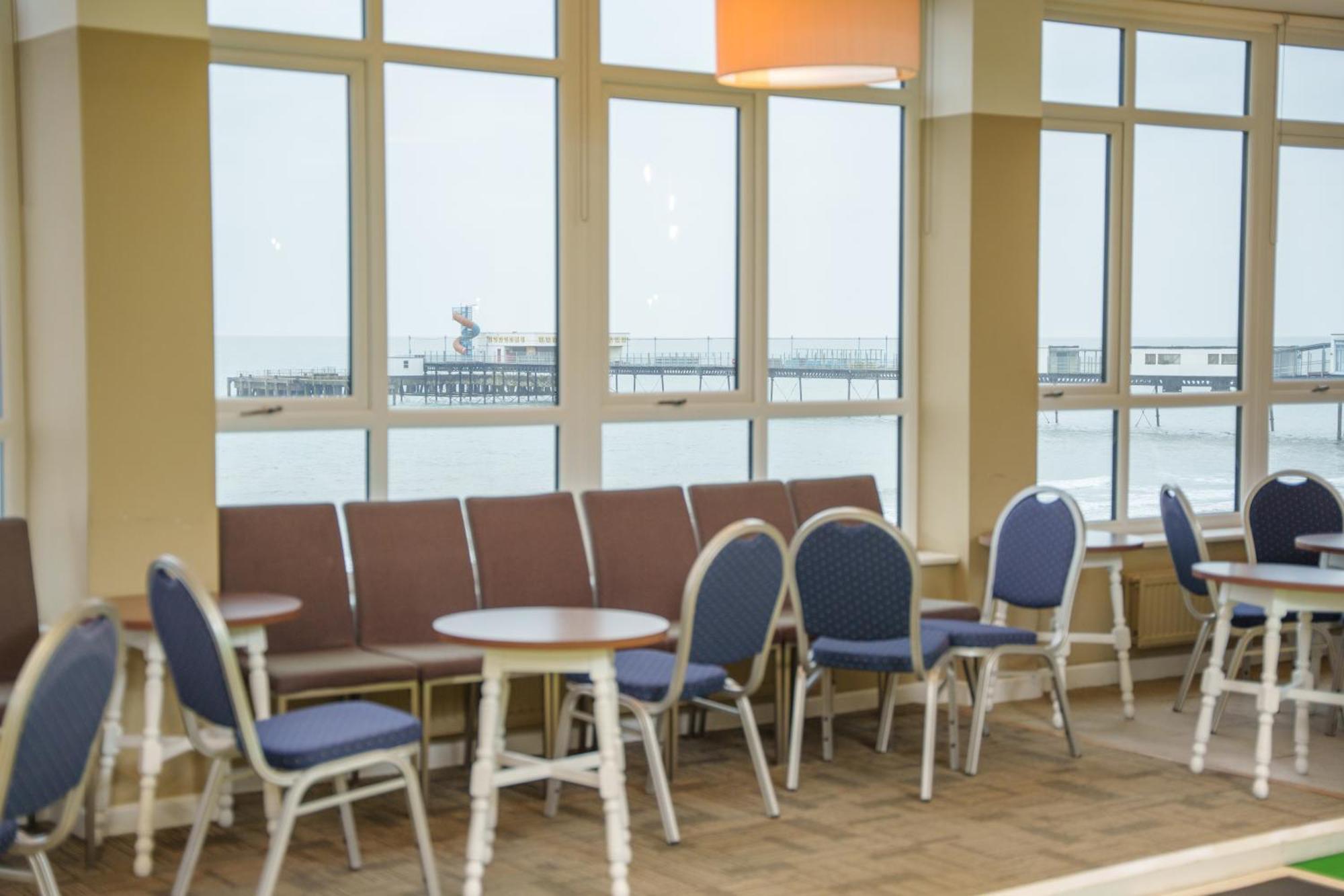Trouville Hotel By Compass Hospitality Сандаун Екстериор снимка