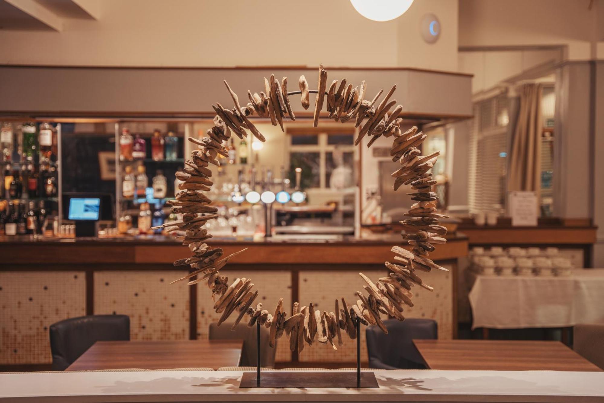Trouville Hotel By Compass Hospitality Сандаун Екстериор снимка
