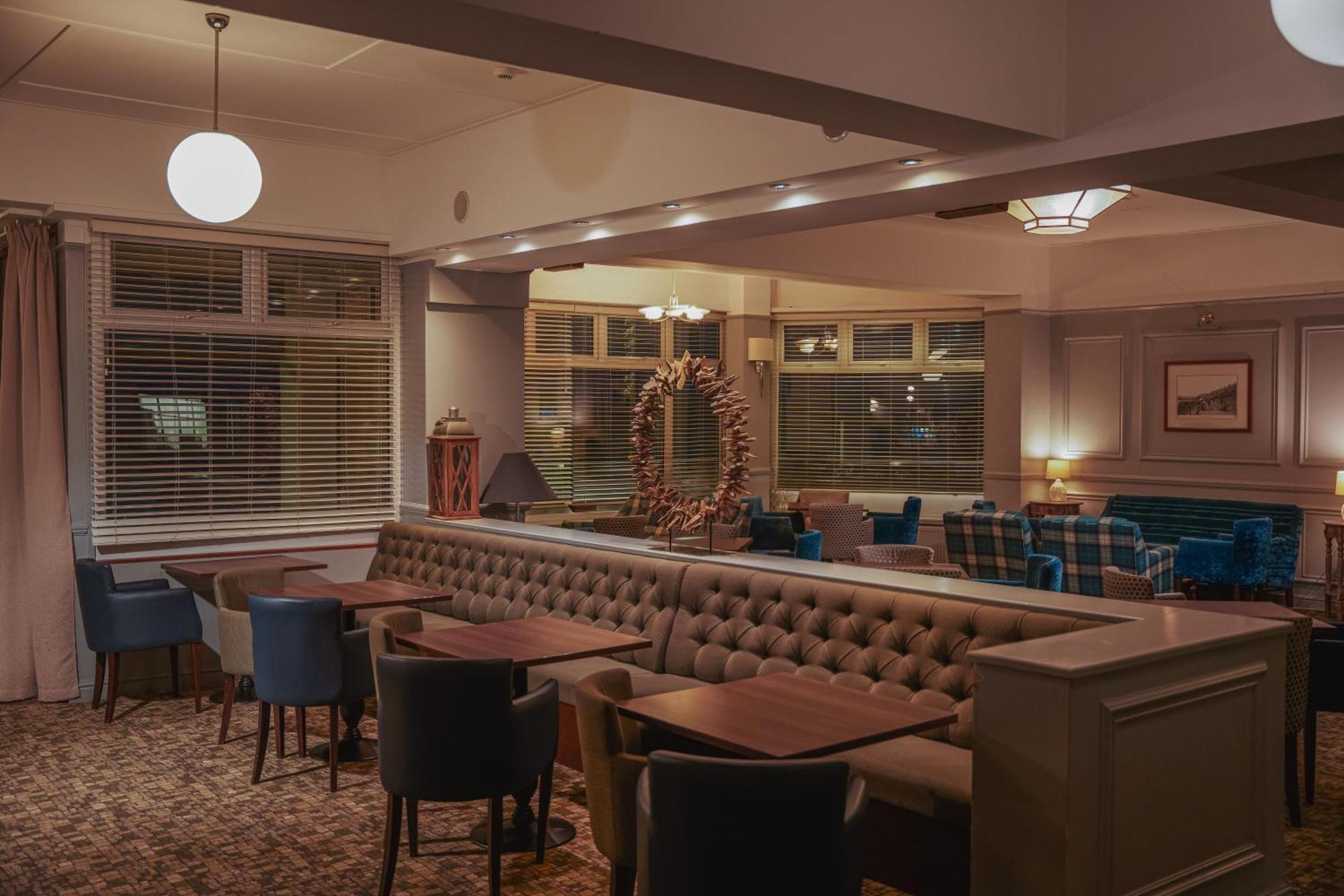 Trouville Hotel By Compass Hospitality Сандаун Екстериор снимка
