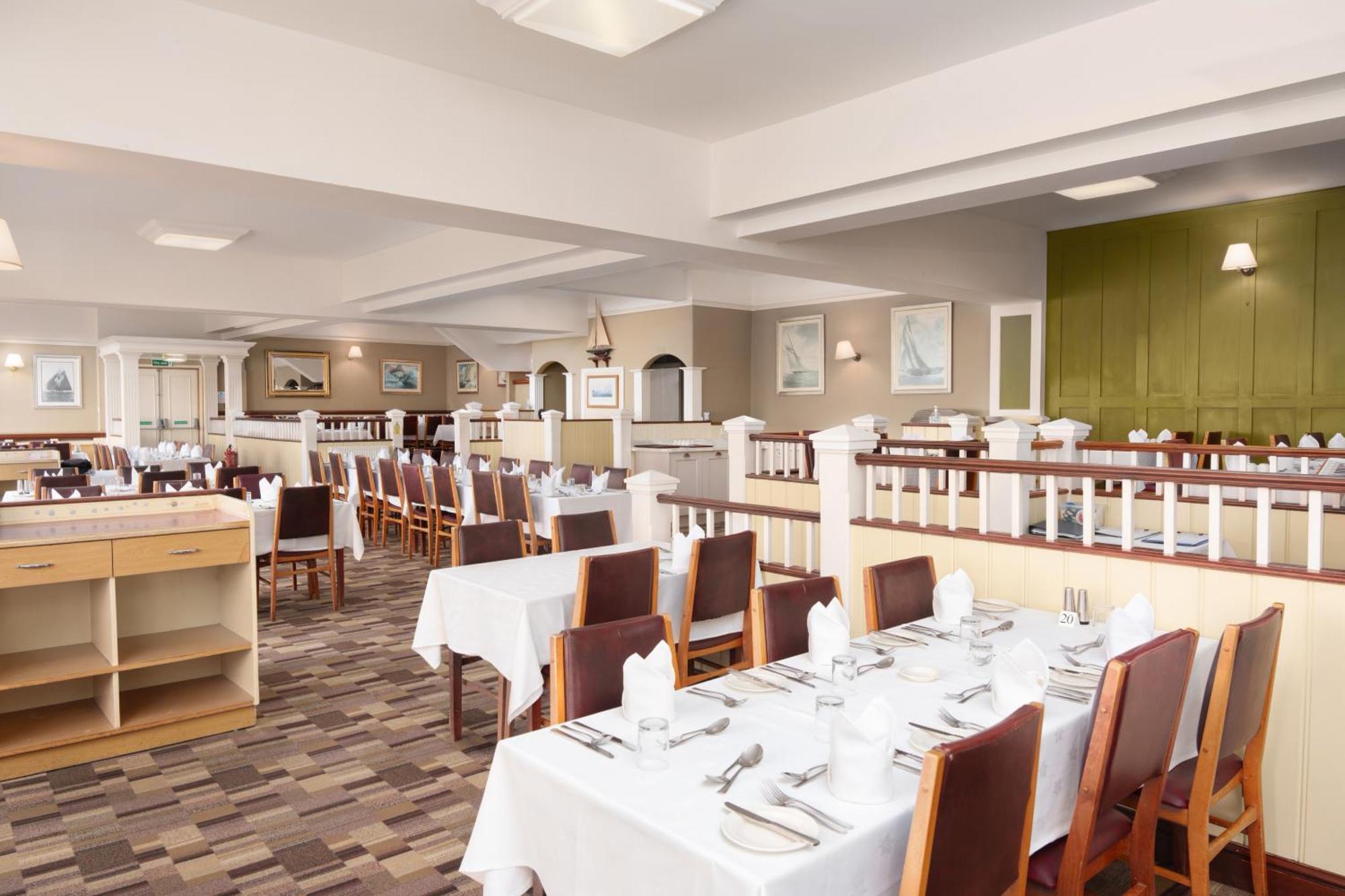 Trouville Hotel By Compass Hospitality Сандаун Екстериор снимка