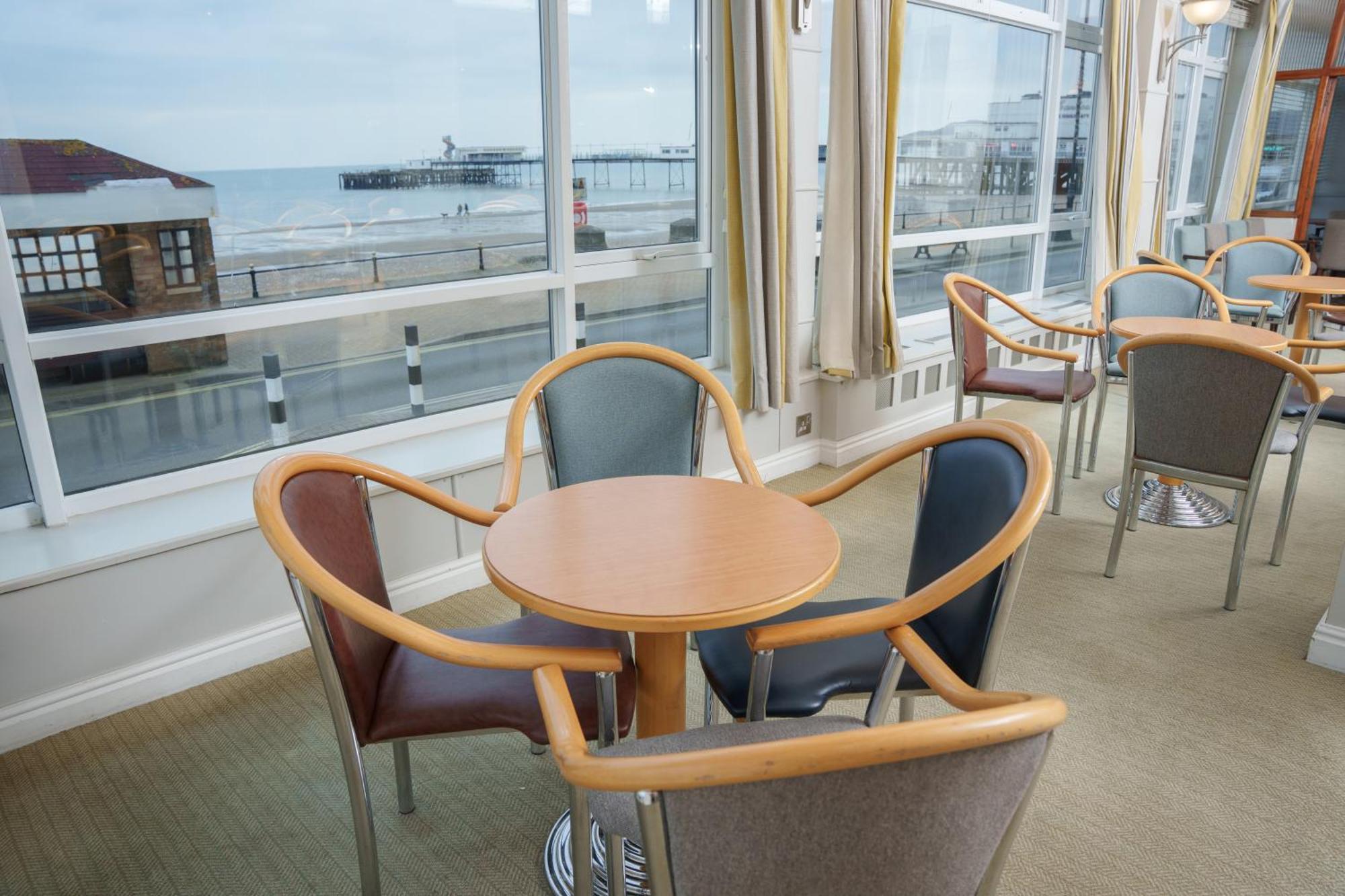 Trouville Hotel By Compass Hospitality Сандаун Екстериор снимка