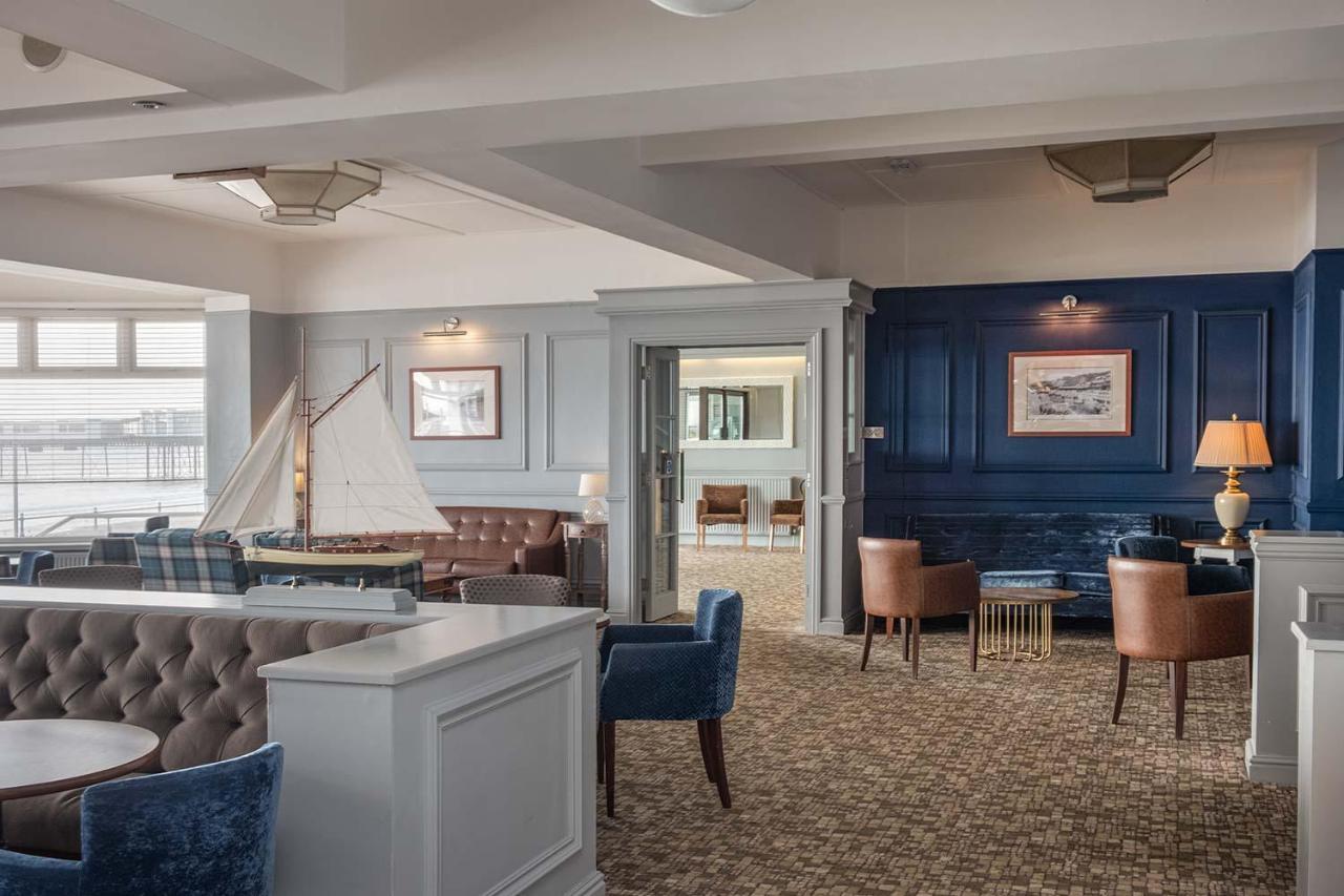 Trouville Hotel By Compass Hospitality Сандаун Екстериор снимка
